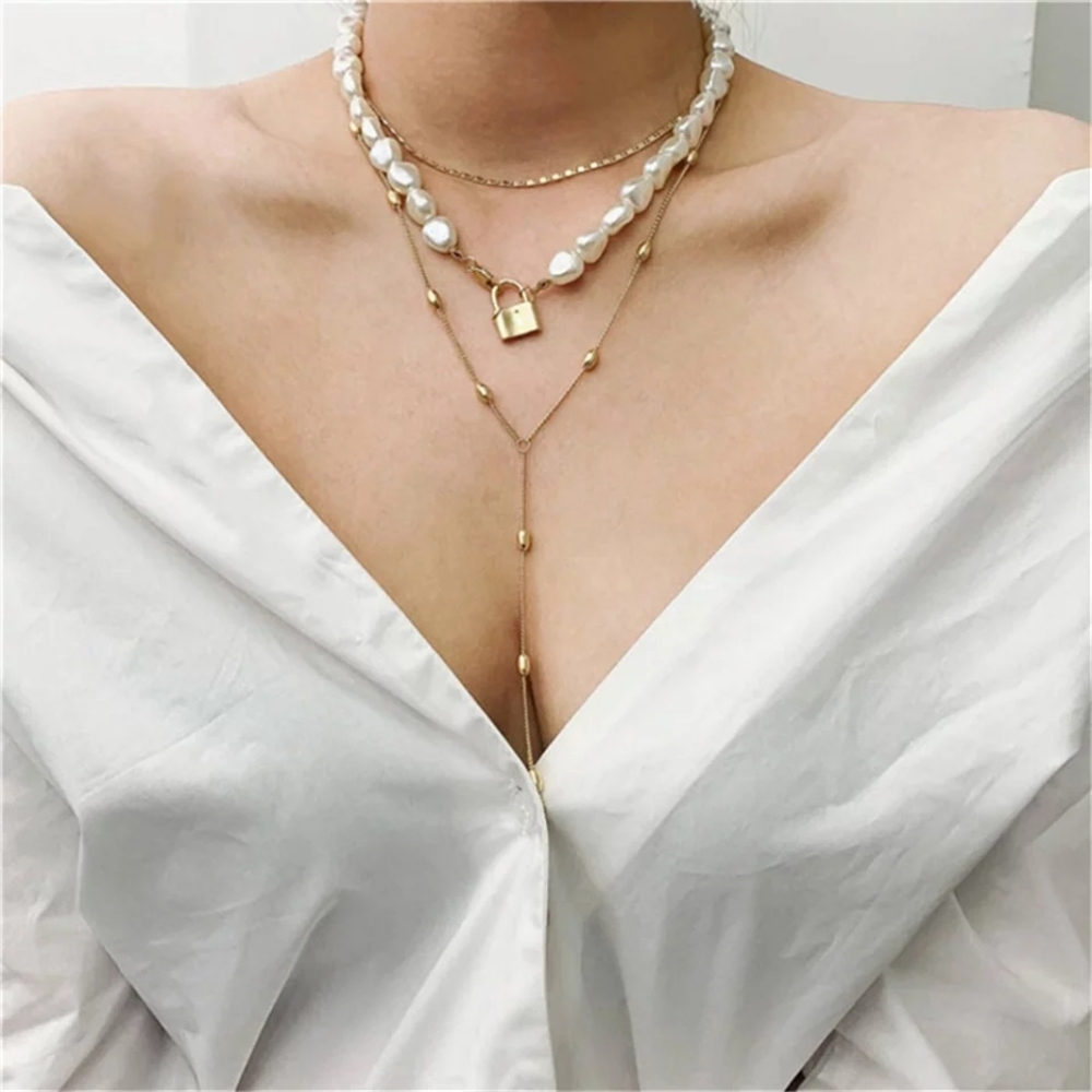 💎✨ Farah Layer Necklace - Picture 3 of 4